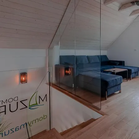 Forest House - Mazur Daire